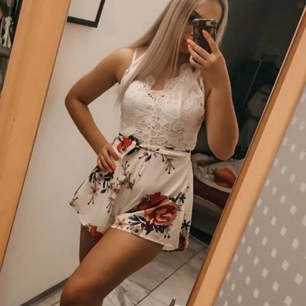 White Floral Romper - Picture 5 of 8